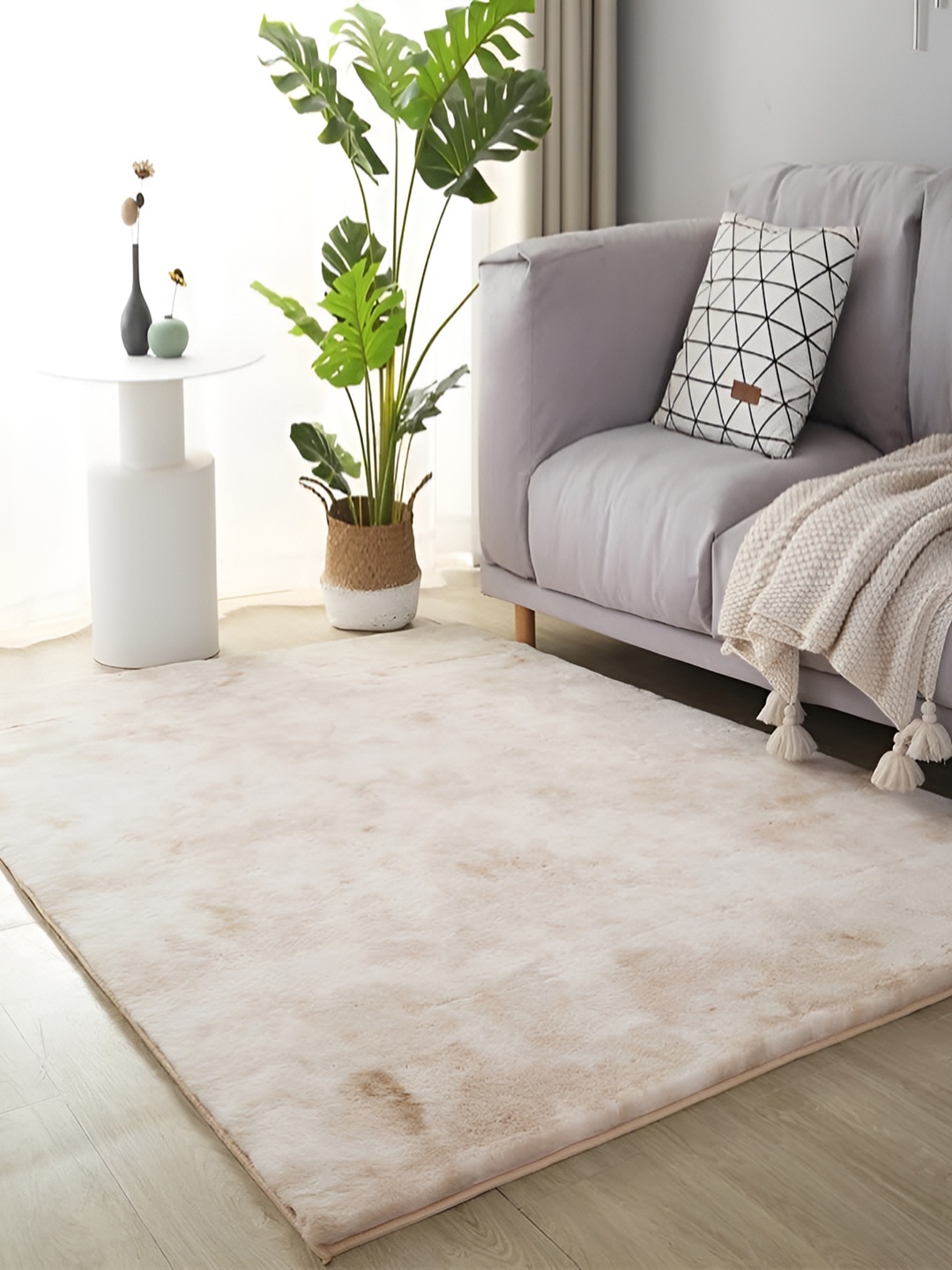 

Yes Cart Home Beige Solid Anti Skid Carpet