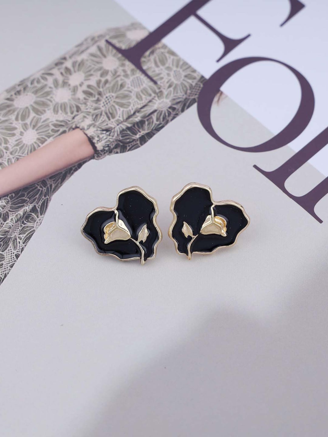 

FIMBUL Gold Plated Stud Earrings
