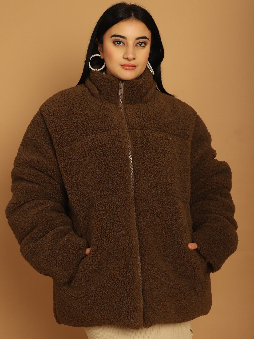 

NoBarr Long Sleeves Mock Collar Fur Tailored Jacket, Brown