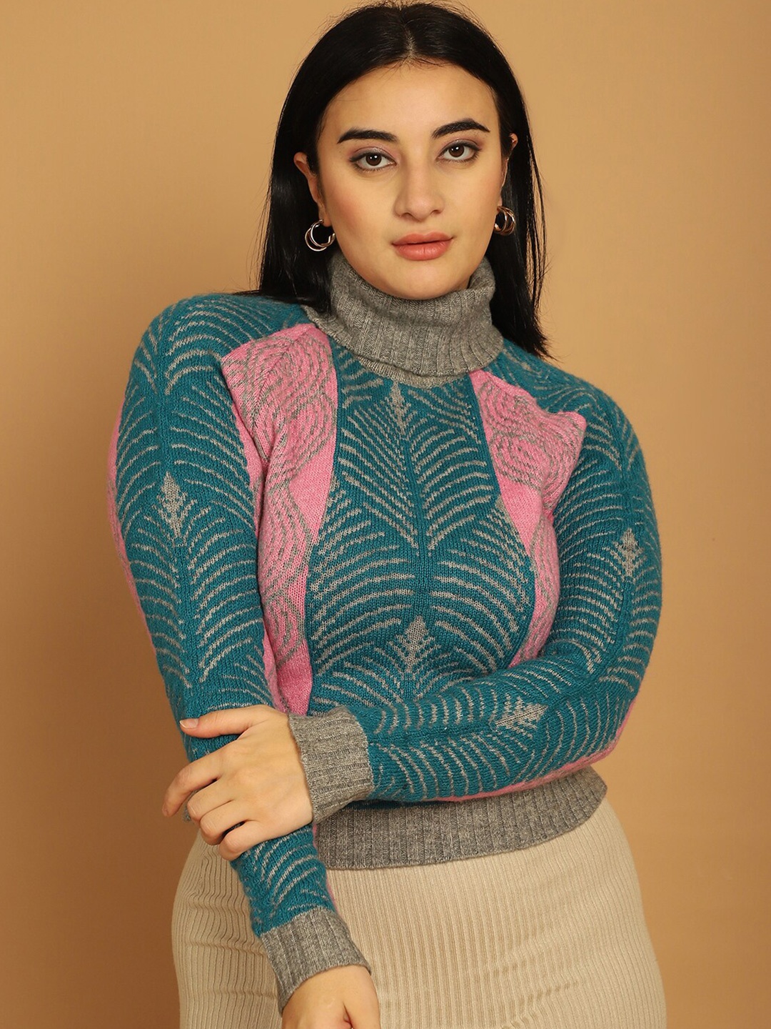 

NoBarr Self Designed Turtle Neck Acrylic Pullover, Pink