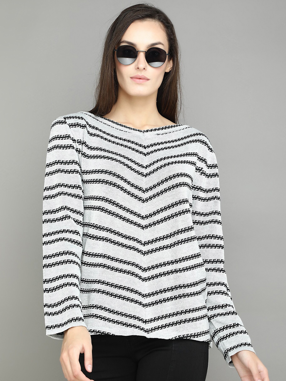 

LULU & SKY Chevron Self Design Pullover Sweater, White