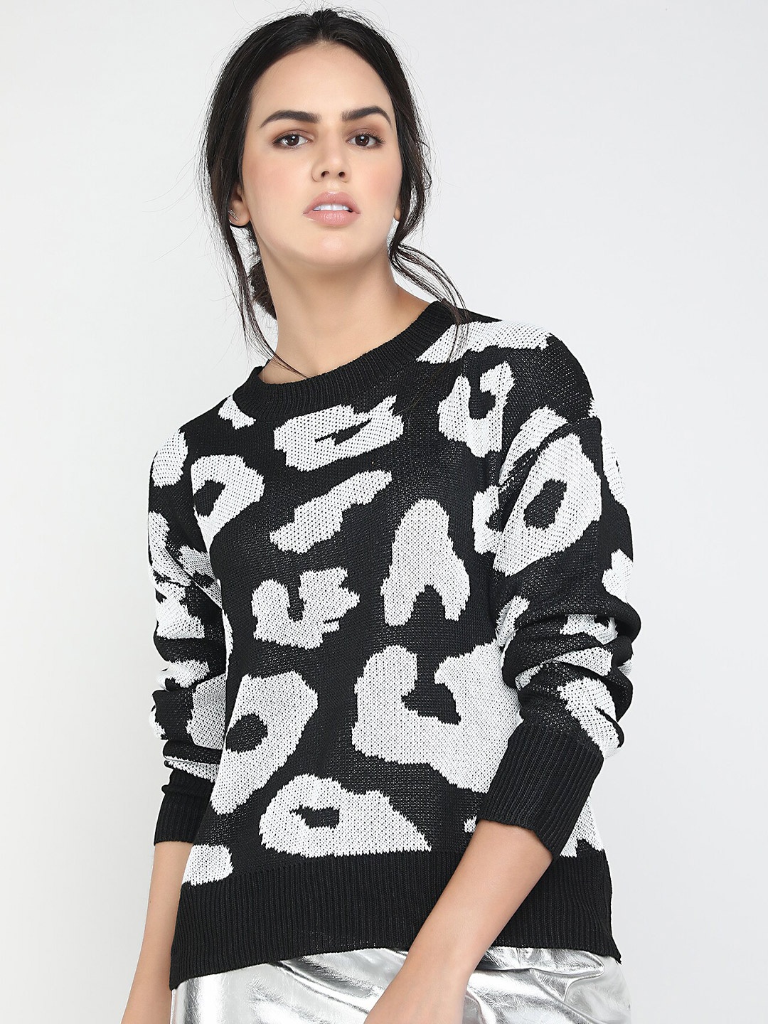 

LULU & SKY Abstract Printed Pullover Sweater, Black