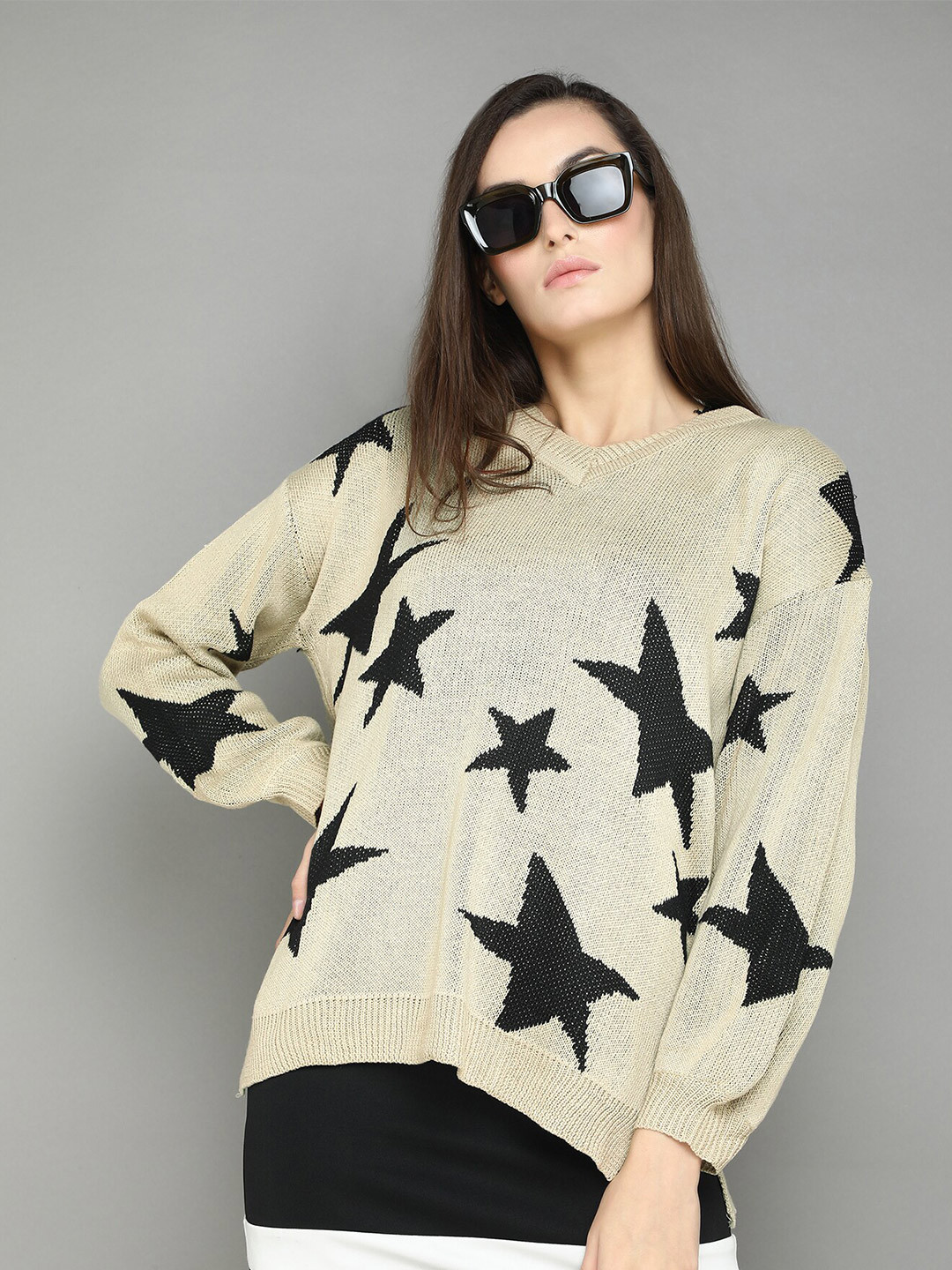 

LULU & SKY Conversational Printed Pullover, Beige