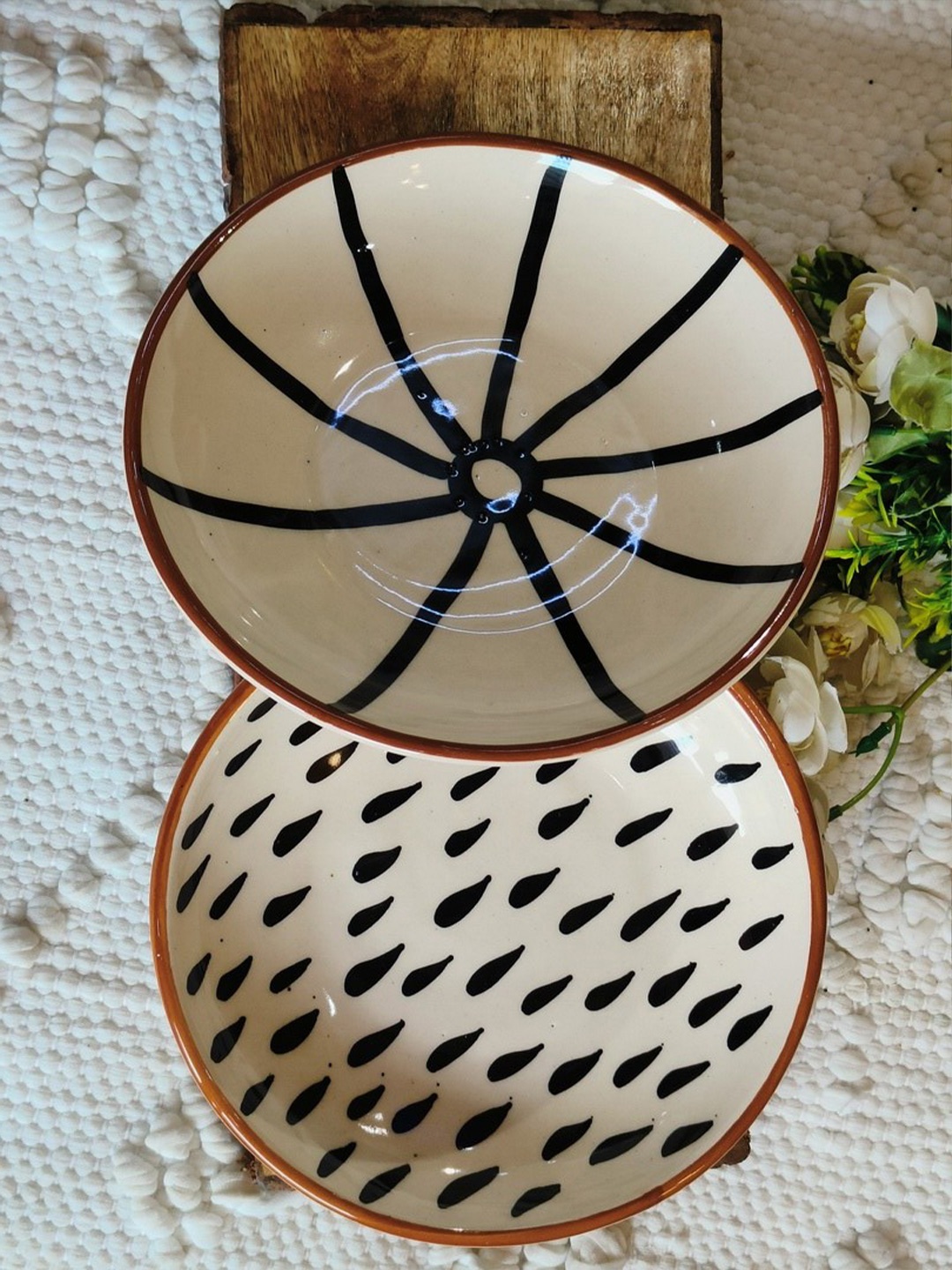 

NIYARA White & Black 2 Pieces Printed Ceramic Glossy Plates