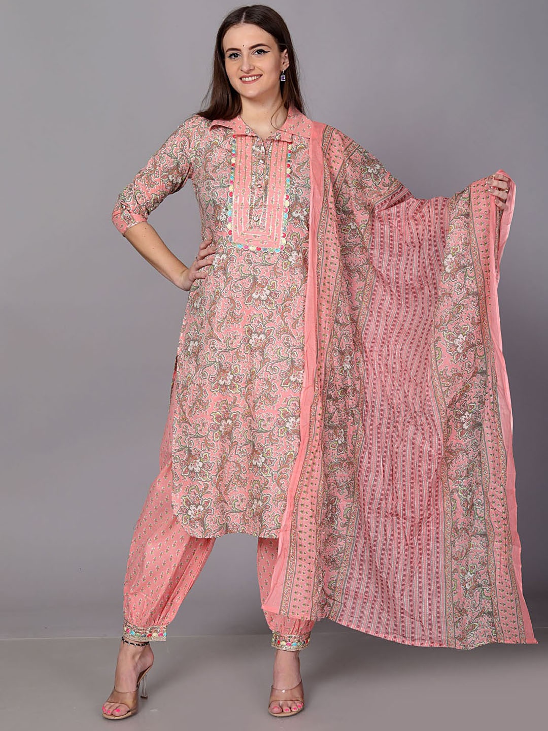 

HIGHLIGHT FASHION EXPORT Ethnic Motifs Printed Sequined Gotta Patti Pure Cotton Kurta Set, Pink