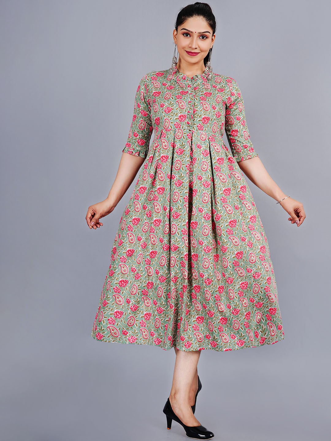 

KALINI Floral Printed Pleated Detailed Pure Cotton Fit & Flare Midi Ethnic Dress, Grey