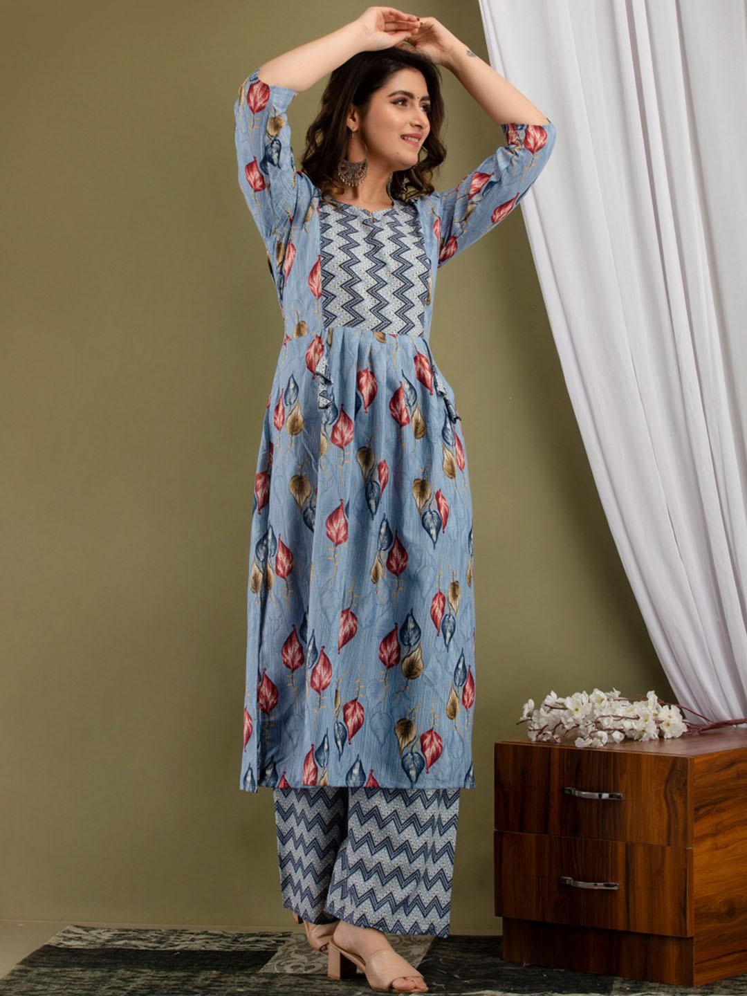 

Anouk Floral Printed A-line Kurta with Palazzos, Blue