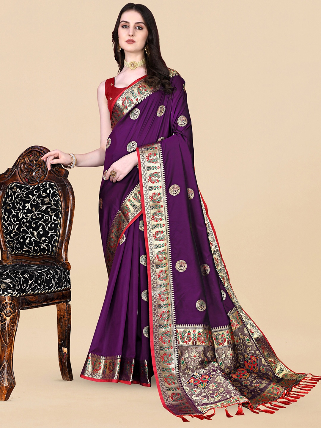 

ZIBLON Ethnic Motifs Woven Designed Zari Kanjeevaram Saree, Violet