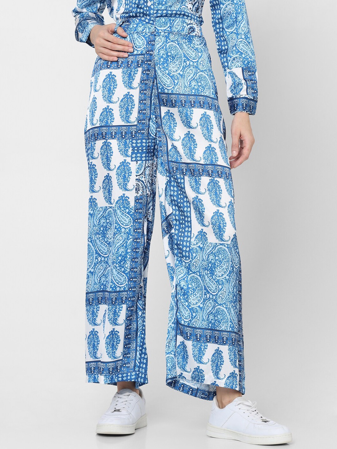 

Vero Moda Women Printed High-Rise Trousers, Blue