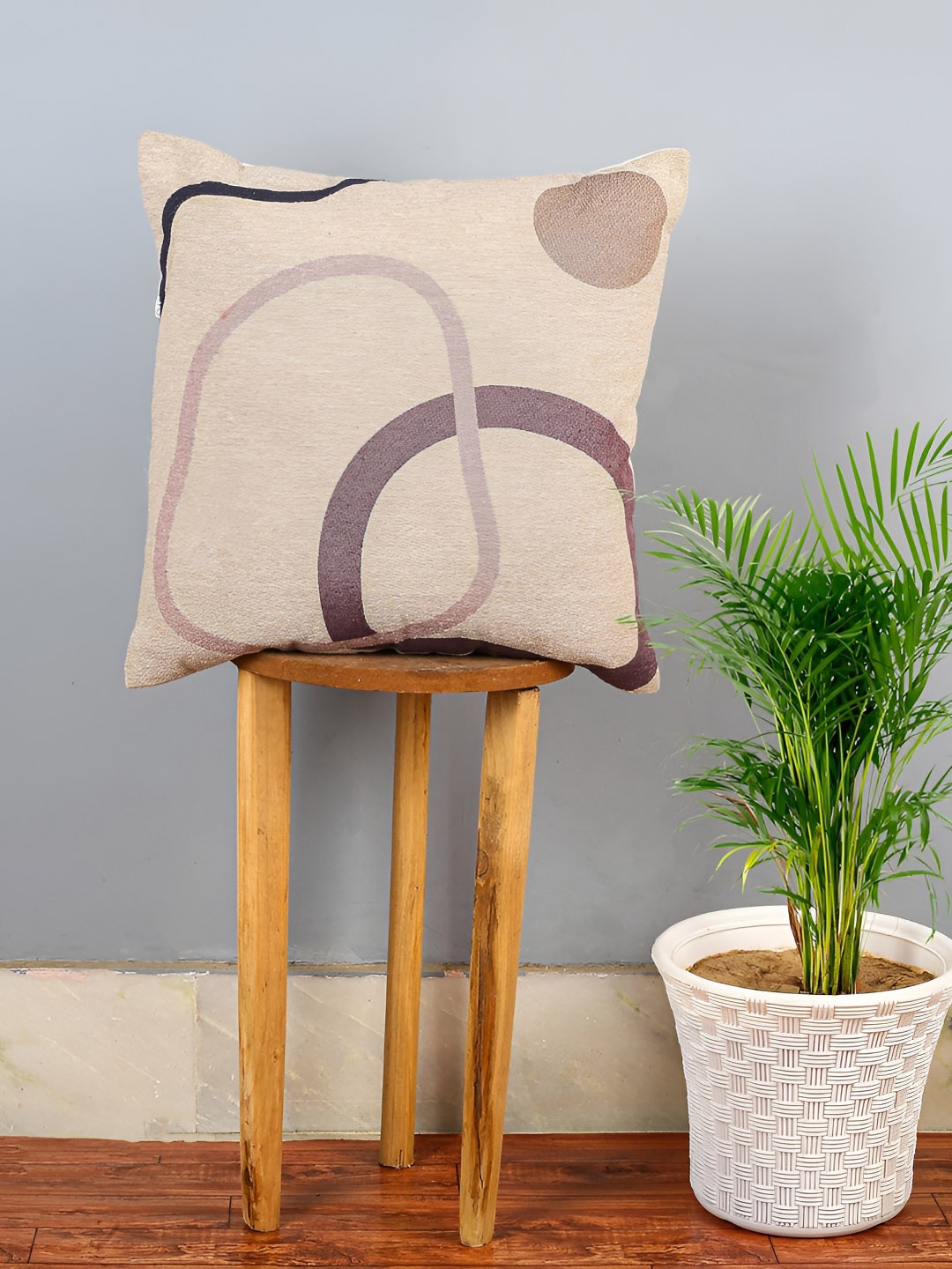 

CAZIMO Beige & Brown Abstract Jacquard Woven Square Cushion Cover