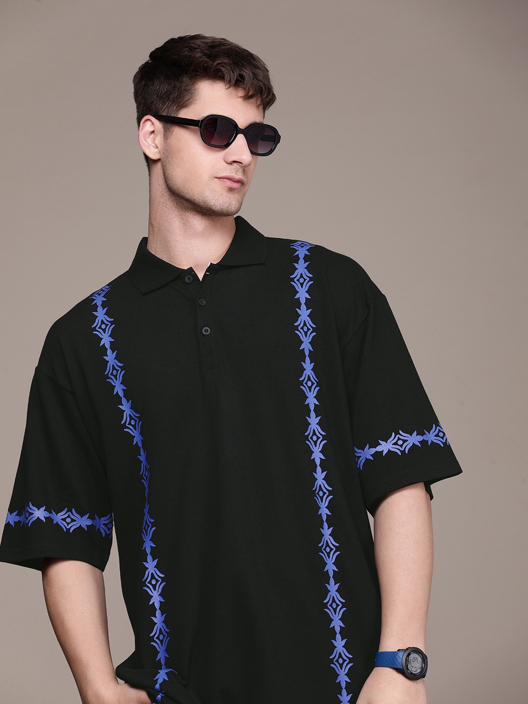 

Moda Rapido Pure Cotton Ethnic Printed Polo Collar Drop-Shoulder Sleeves T-shirt, Black