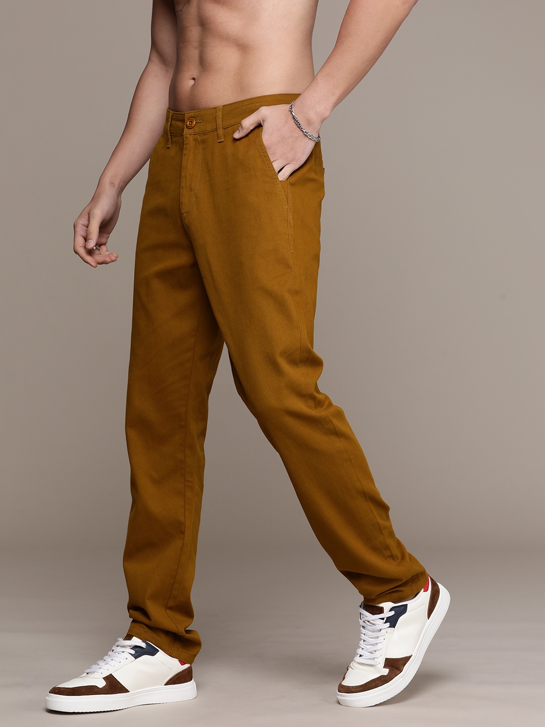 

The Roadster Life Co. Men Pure Cotton Trousers, Brown