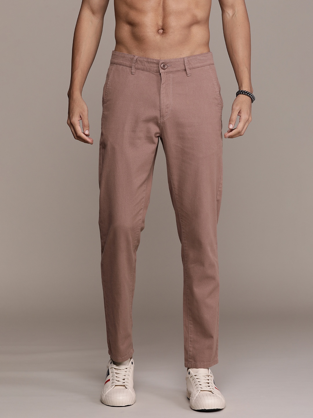 

The Roadster Life Co. Men Pure Cotton Chinos Trousers, Mauve