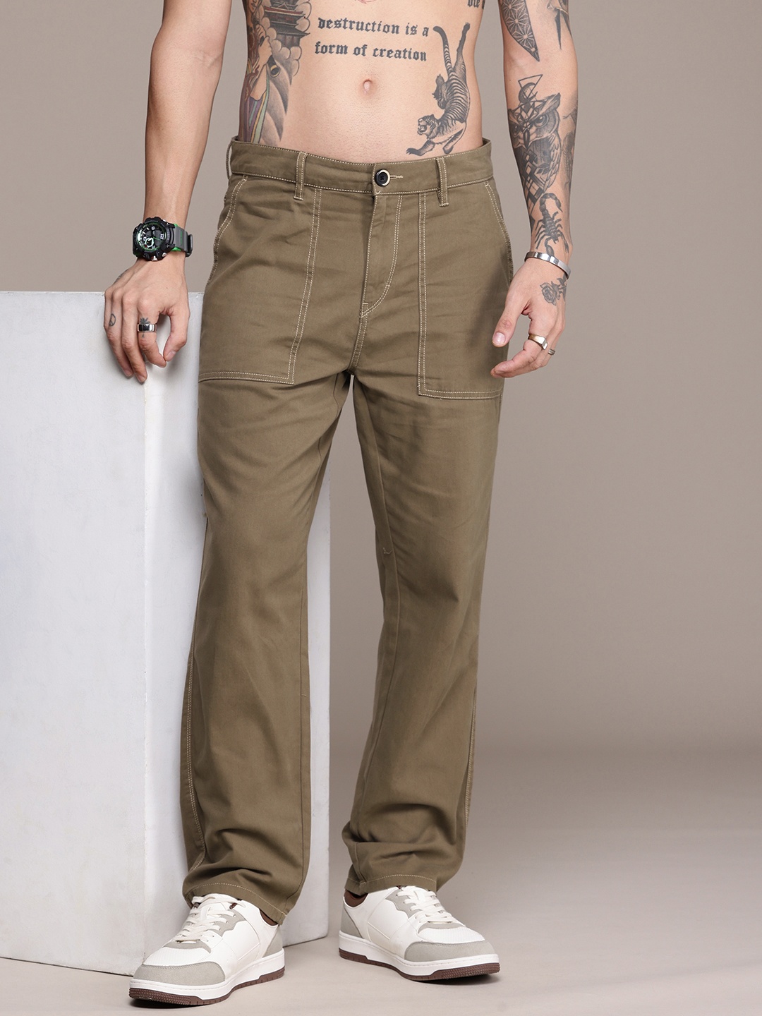 

The Roadster Life Co. Men Relaxed Fit Chinos Trousers, Taupe