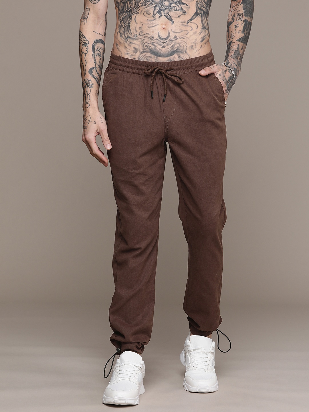 

The Roadster Life Co. Men Slim Fit Pure Cotton Joggers Trousers, Brown