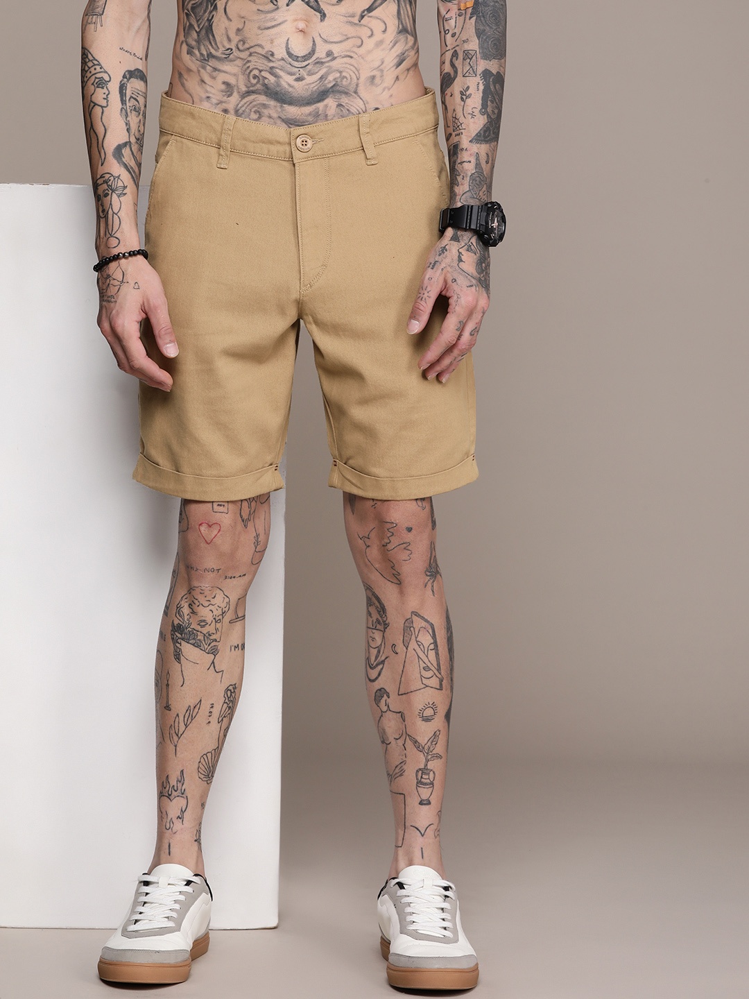 

The Roadster Life Co. Men Pure Cotton Chino Shorts, Khaki