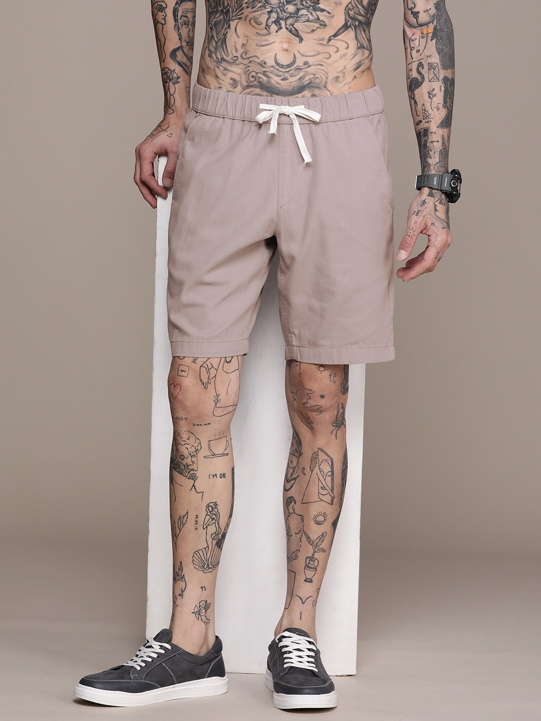 

The Roadster Lifestyle Co. Men Pure Cotton Shorts, Mauve