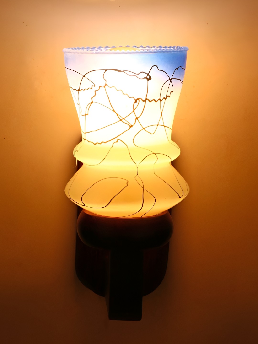 

Afast White & Blue Colourblocked Glass Wall Lamp