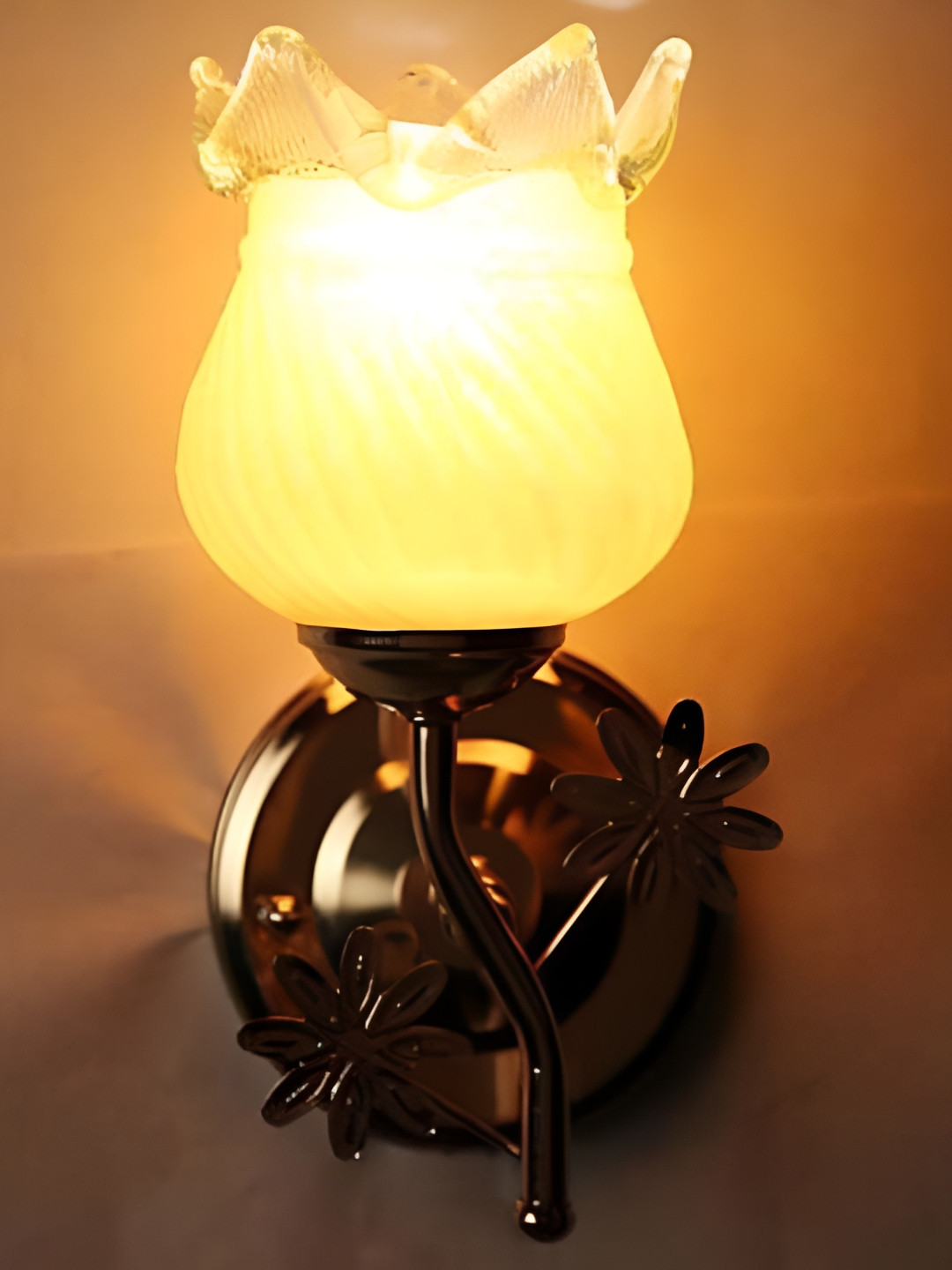

Afast Yellow & Gold Toned Textured Glass Wall Lamp