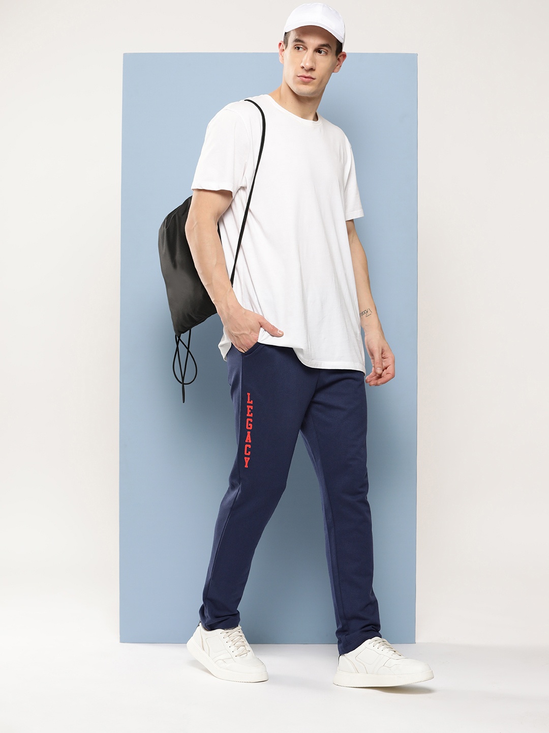 

Slazenger Men Track Pants, Navy blue