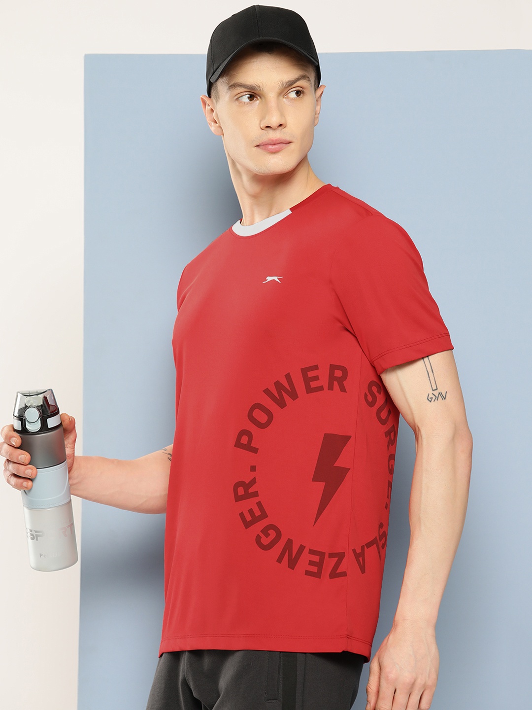 

Slazenger Typography Print Ultra-Dry T-shirt, Red