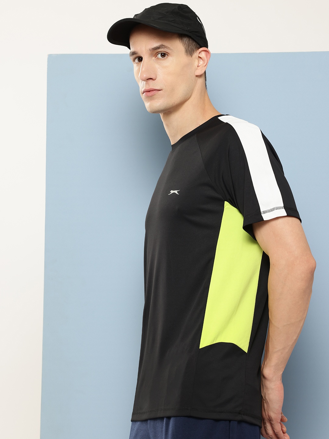 

Slazenger Ultra-Dry Running T-shirt, Black