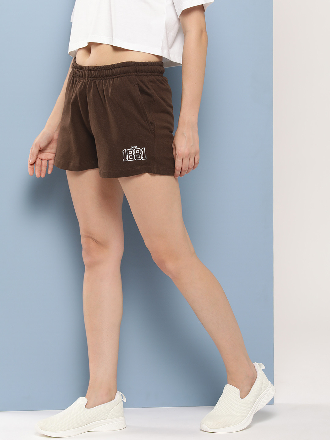 

Slazenger Typography Printed Sports Shorts, Coffee brown