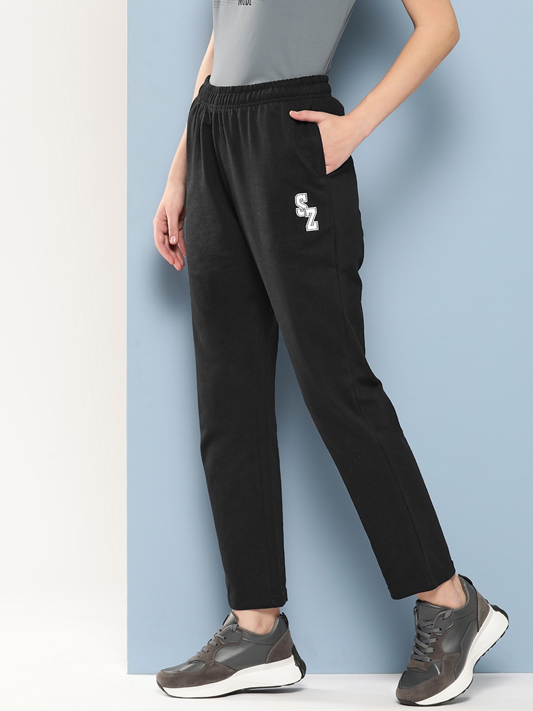 

Slazenger Women Track Pants, Black