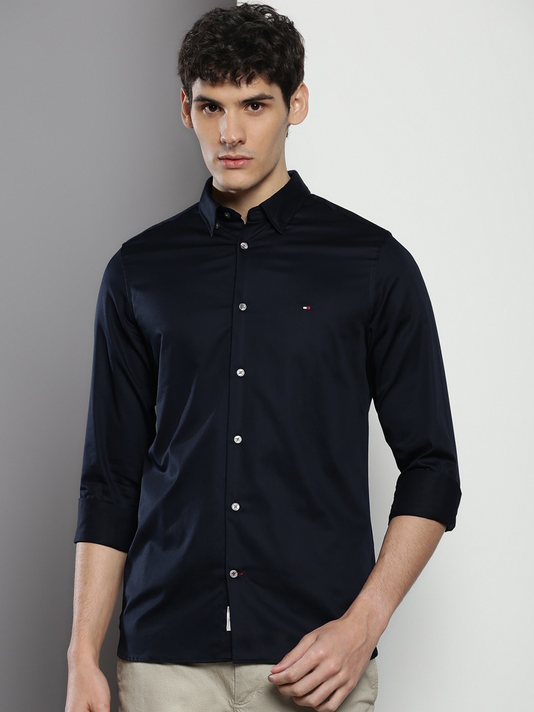 

Tommy Hilfiger Slim Fit Button-Down Collar Classic Casual Shirt, Navy blue
