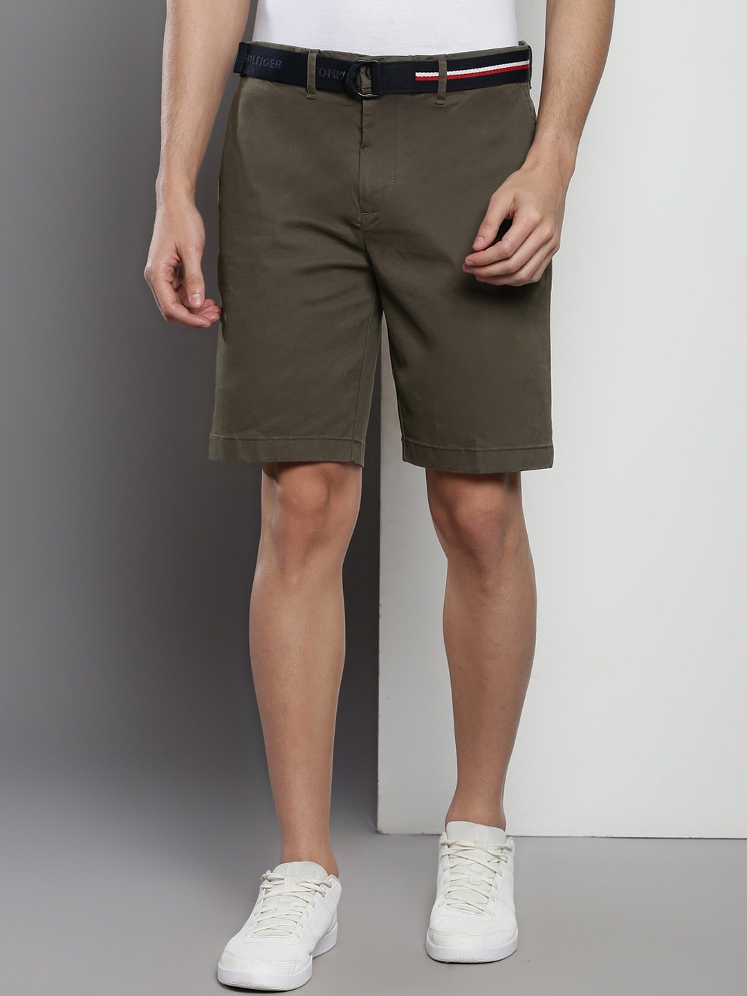 

Tommy Hilfiger Men Regular Fit Shorts, Olive