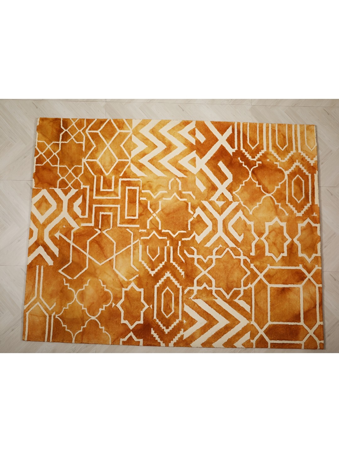 

MIRZAPUR KALEEN AND RUGS Orange & White Handmade Woollen Carpet