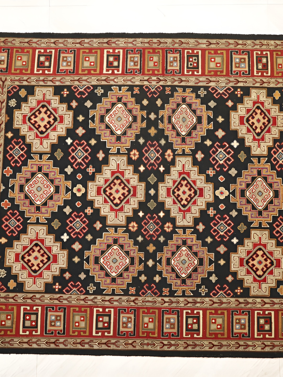 

MIRZAPUR KALEEN AND RUGS Green & Red Handmade Woollen Carpet