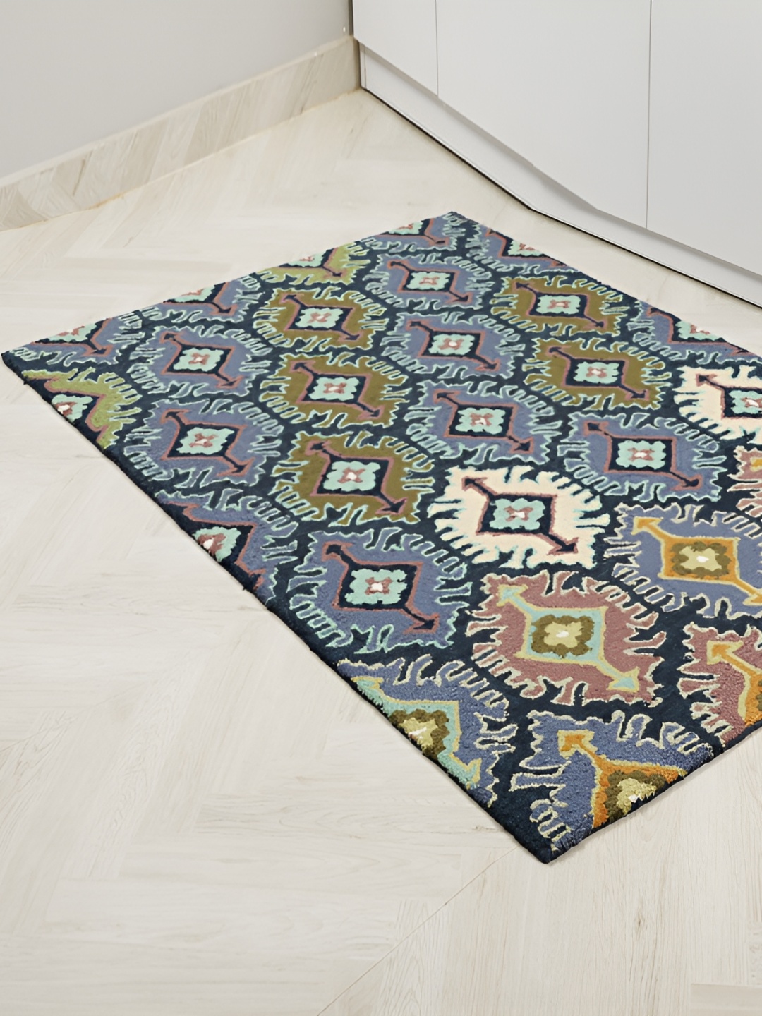 

MIRZAPUR KALEEN AND RUGS Blue Handmade Woollen Carpet