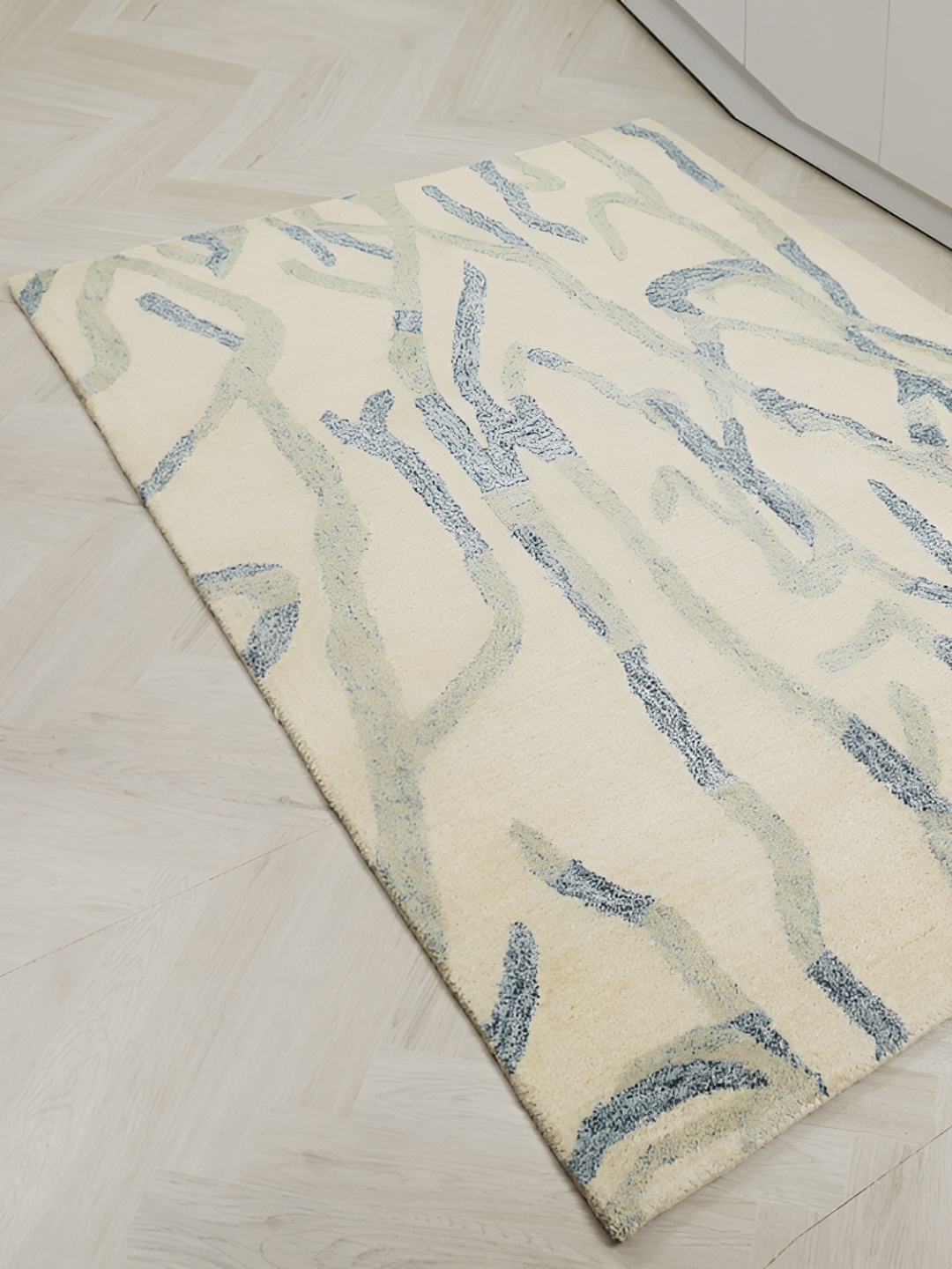 

MIRZAPUR KALEEN AND RUGS Beige & Blue Handmade Woollen Carpet
