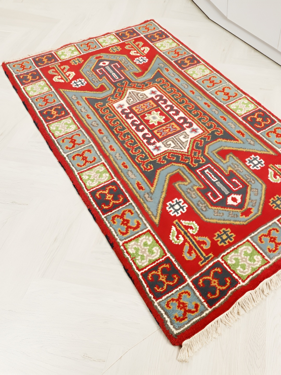 

MIRZAPUR KALEEN AND RUGS Red & White Handmade Woollen Carpet