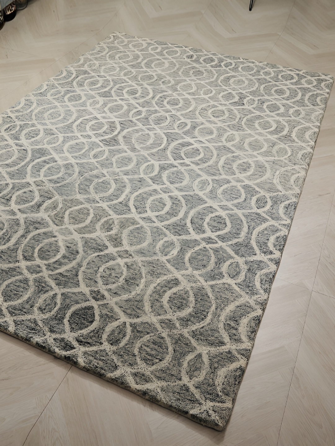 

MIRZAPUR KALEEN AND RUGS Grey & White Handmade Woollen Carpet
