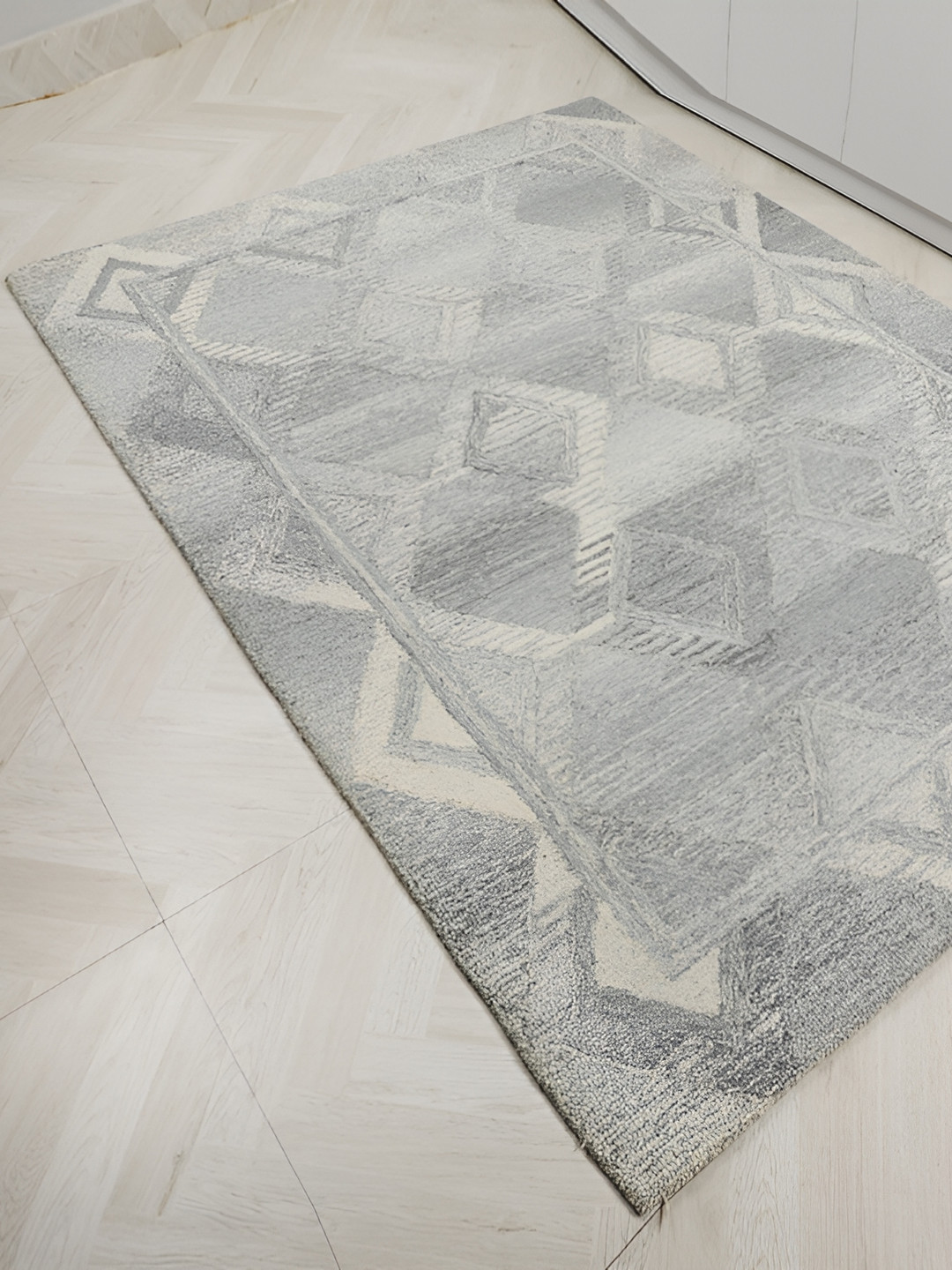 

MIRZAPUR KALEEN AND RUGS Grey & Beige Handmade Woollen Carpet