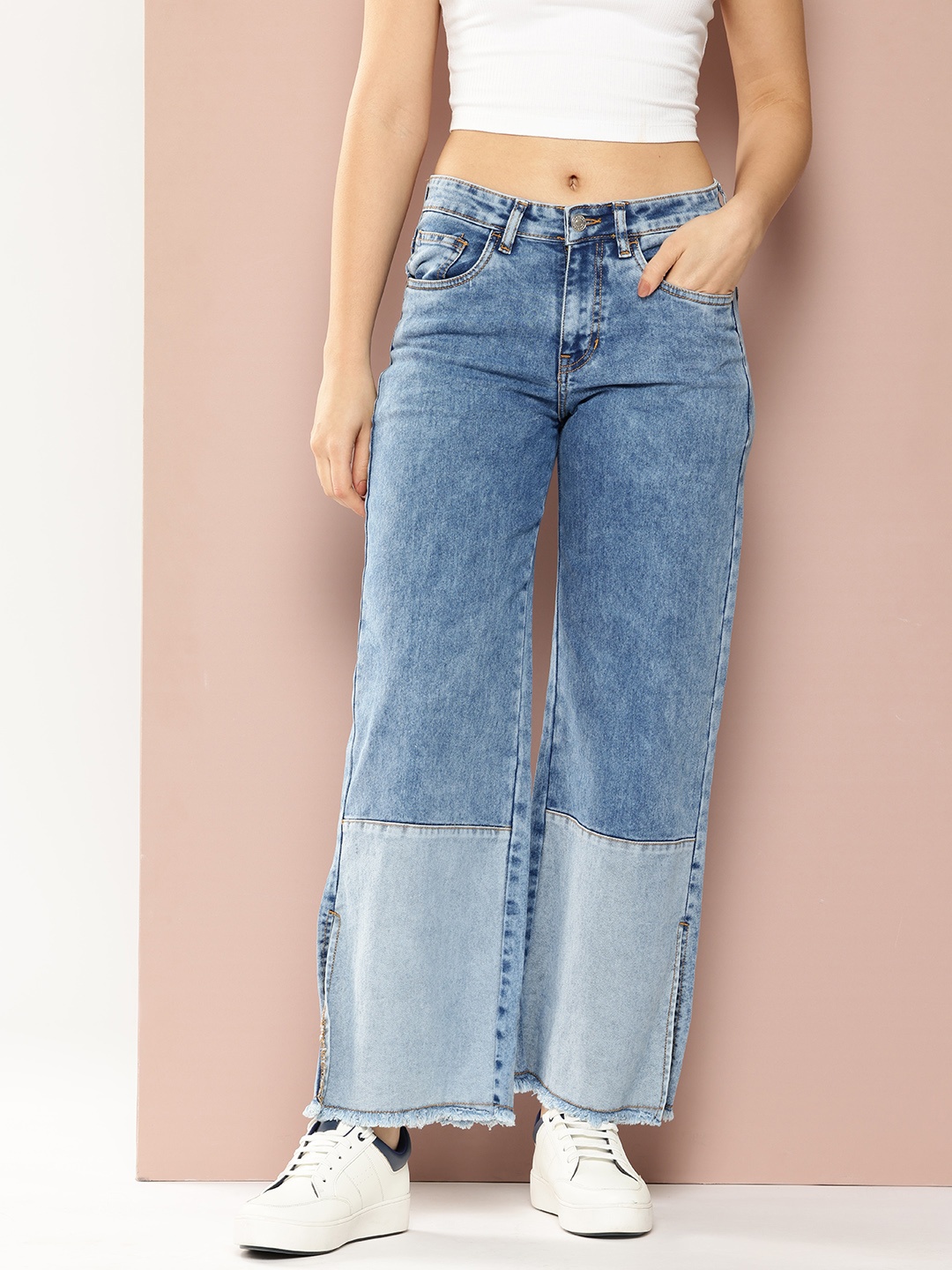 

Harvard Women Wide Leg Crop Patch Detail Jeans, Blue