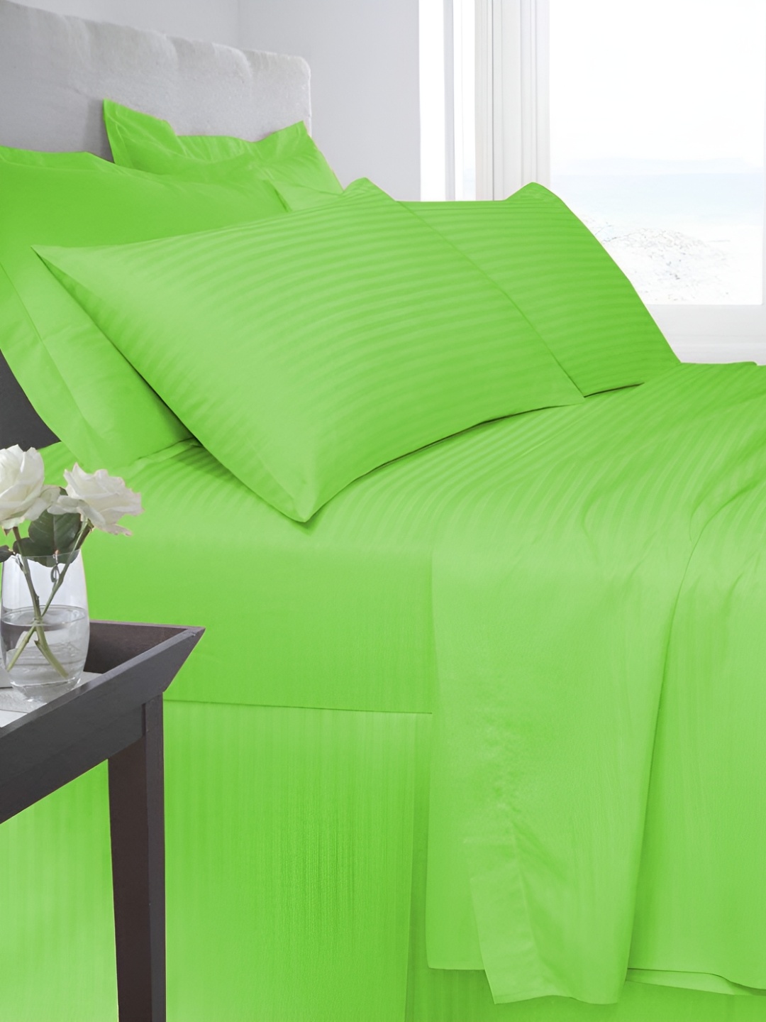 

LINENOVATION Green Striped Cotton 220 TC Queen Bedsheet with 2 Pillow Covers