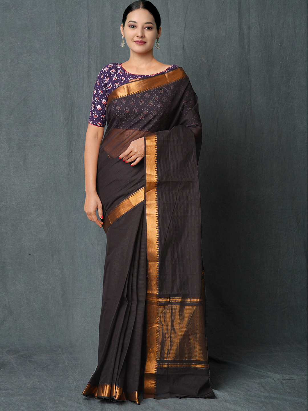 

Unnati Silks Zari Detailed Pure Cotton Handloom Mangalagiri Saree, Black