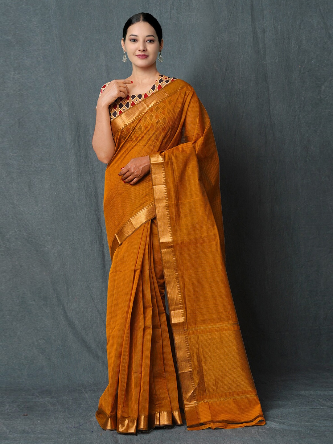 

Unnati Silks Zari Pure Cotton Handloom Mangalagiri Saree, Yellow