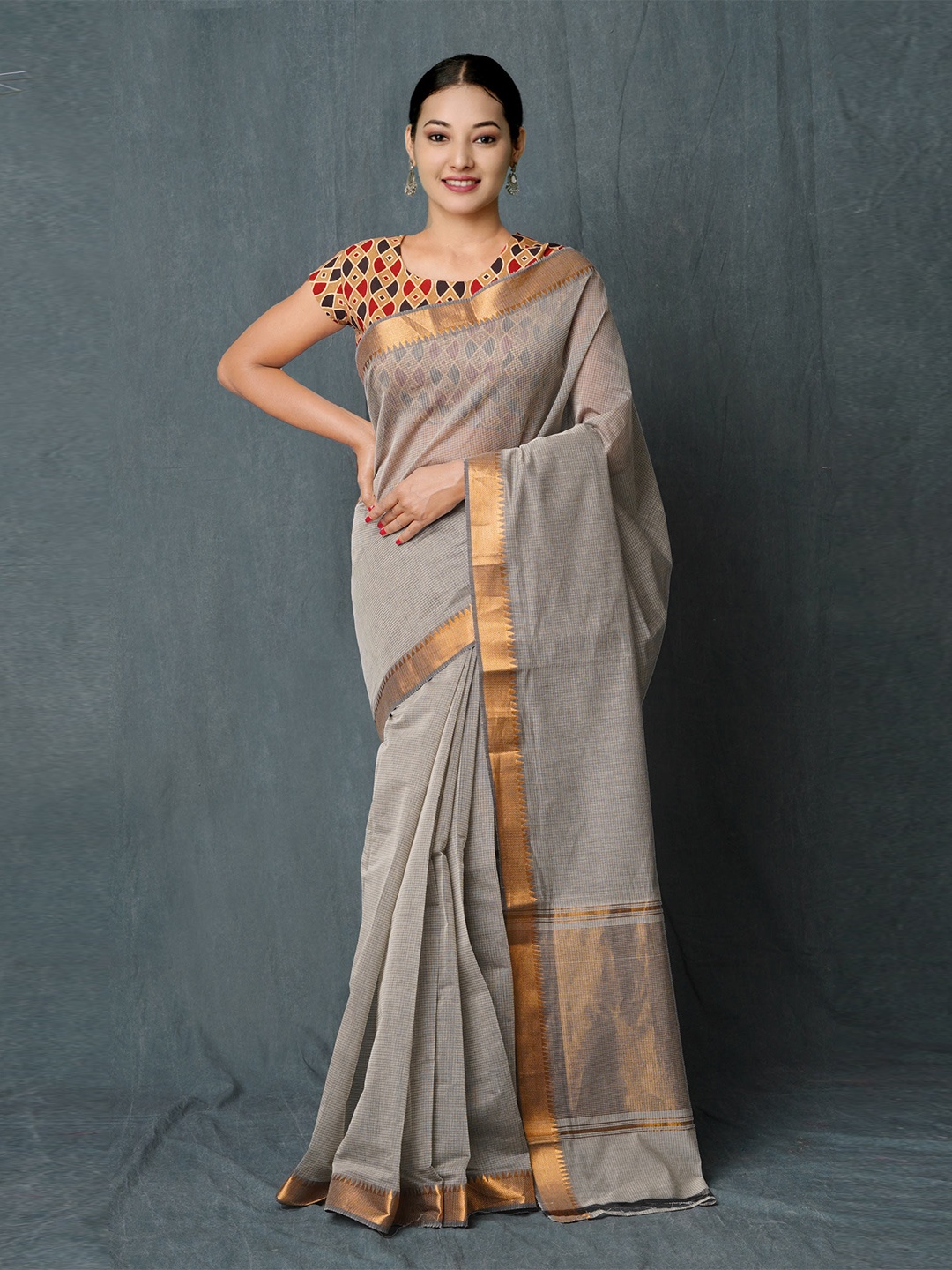 

Unnati Silks Zari Pure Cotton Handloom Mangalagiri Saree, Grey