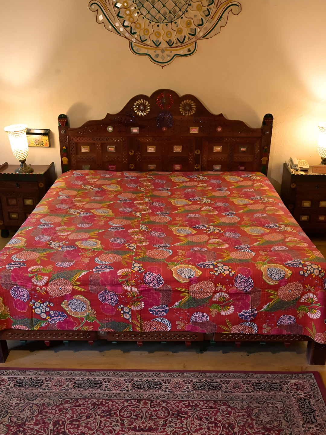 

Chokhi Dhani Kalagram Red& Green Floral Cotton Queen Bedsheet