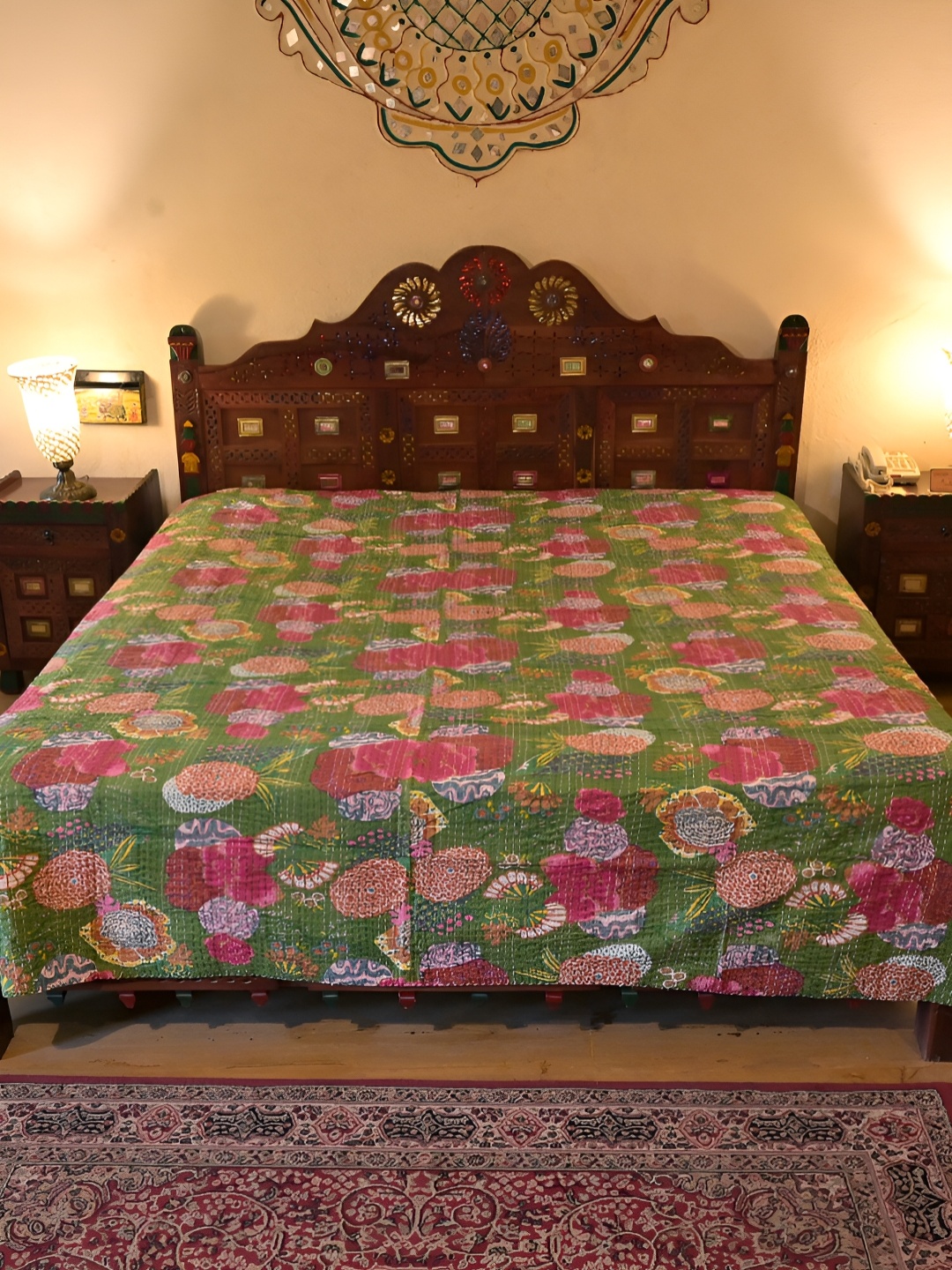 

Chokhi Dhani Kalagram Green &Pink Floral Cotton Queen Bedsheet