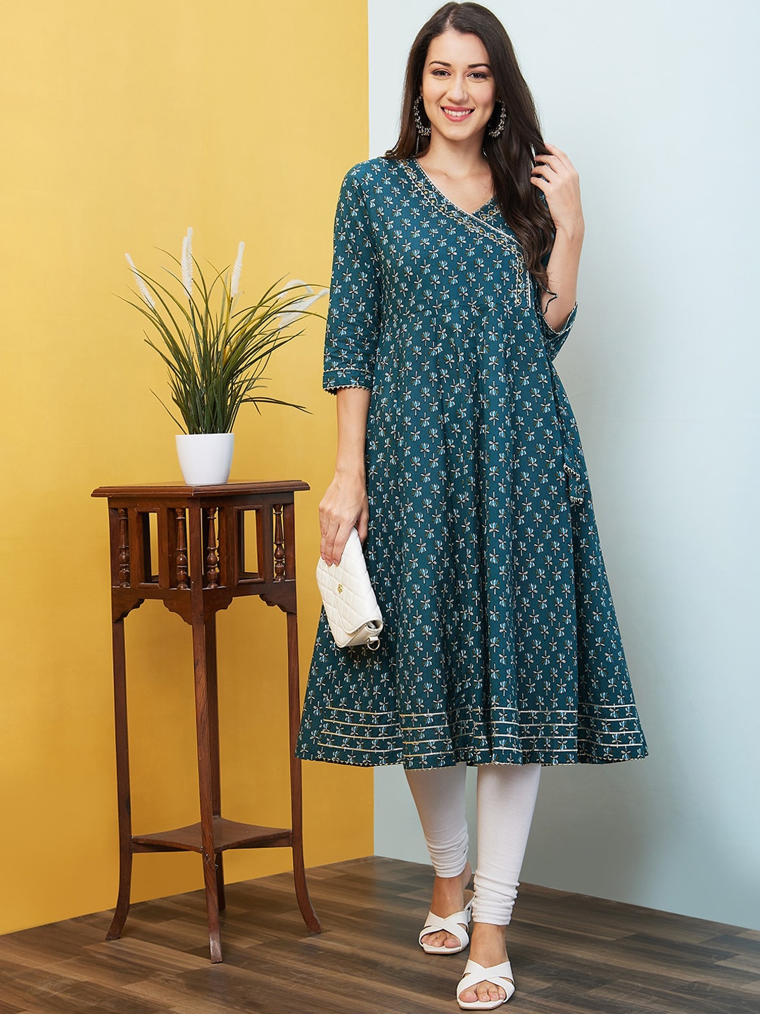

Globus Green Floral Printed Sequinned Angrakha Pure Cotton Kurta