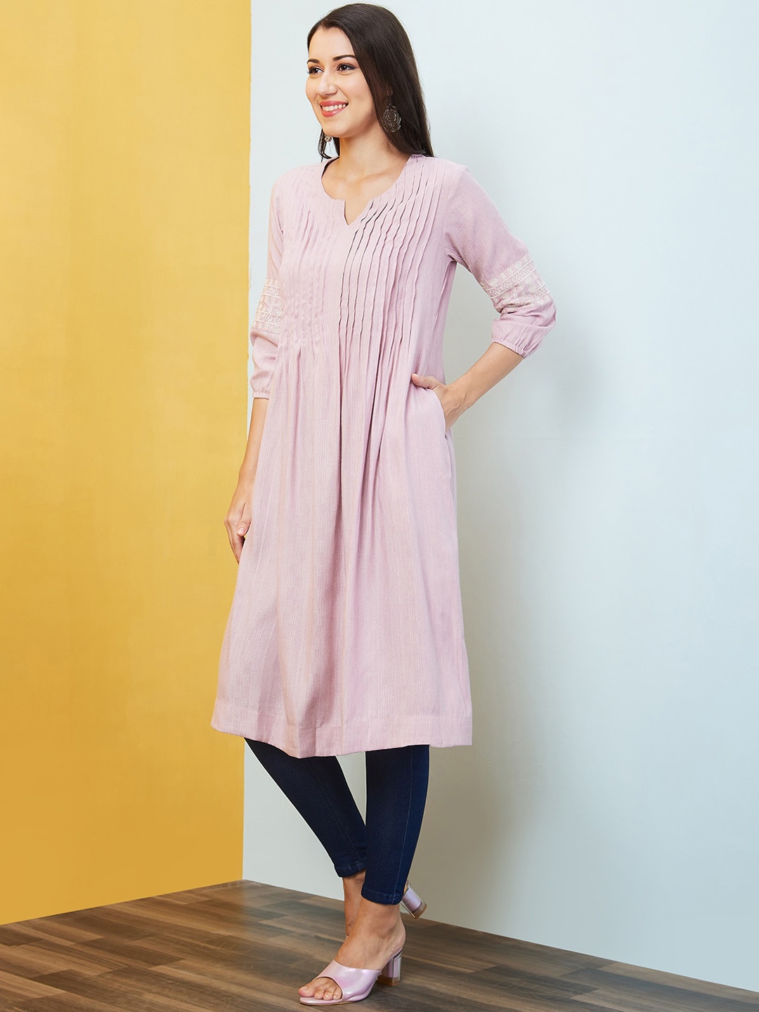 

Globus Lavender Ethnic Motifs Woven Design Thread Work Pleated Dobby Kurta