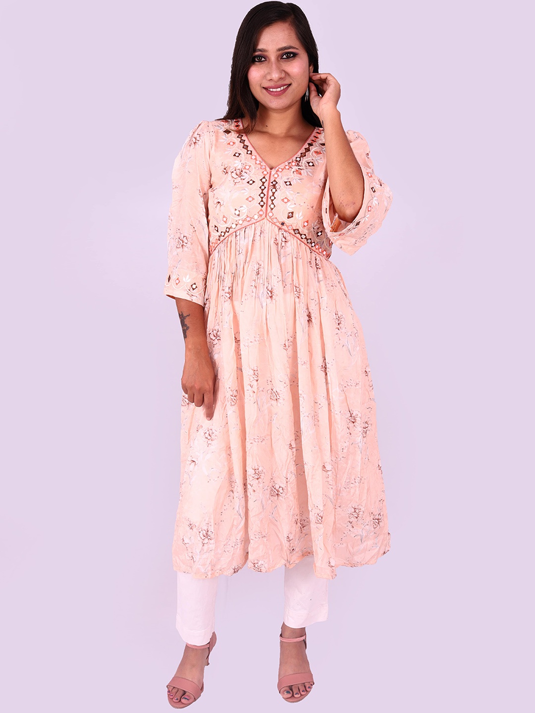 

WEAVERS SAGA Floral Printed Mirror Work A-Line Kurta, Peach