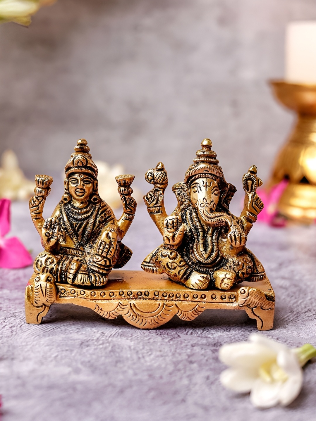 

The Advitya Ganesh Laxmi On Same Base - Small Brass Idol Showpiece, Gold