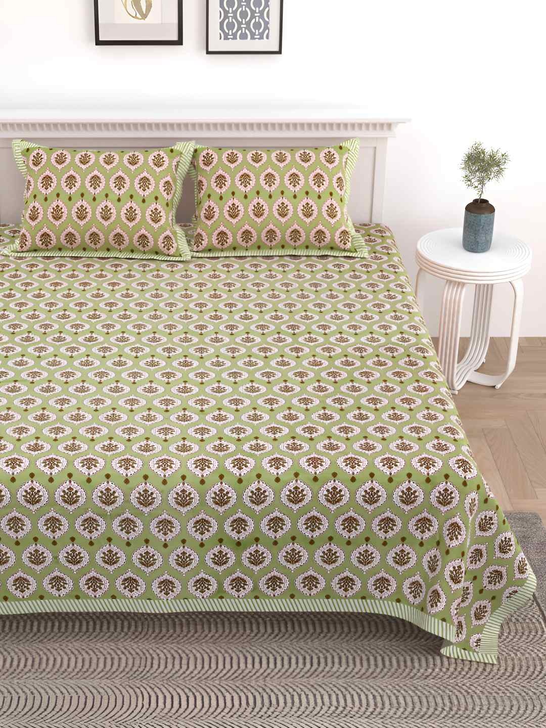 

Jinaya's White & Green Floral Cotton 300 TC Queen Bedsheet with 2 Pillow Covers