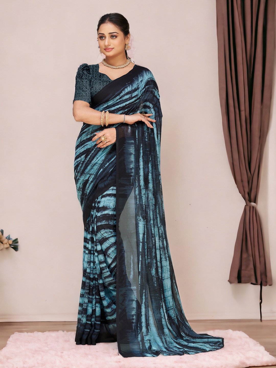 

DIVASTRI Tie And Dye Poly Georgette Saree, Blue